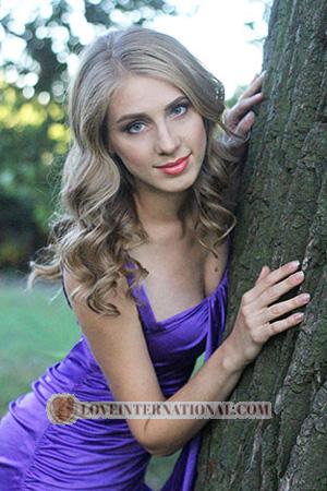 168268 - Anastasiya Age: 36 - Ukraine