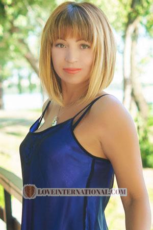 182188 - Ivanna Age: 44 - Ukraine