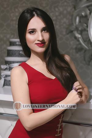 188358 - Elena Age: 31 - Ukraine