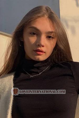 205821 - Ekaterina Age: 20 - Russia