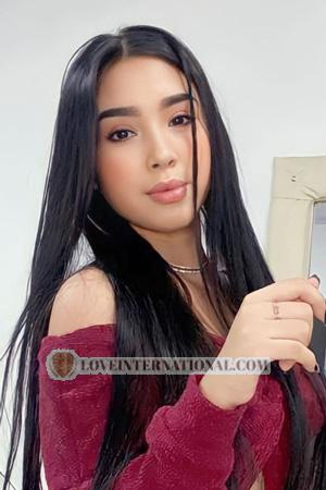 215847 - Emely Age: 20 - Colombia