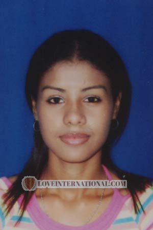 68105 - Arlina Age: 24 - Colombia